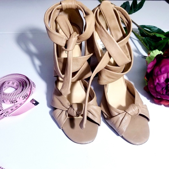 Talbots strappy nude heels - Picture 3 of 6